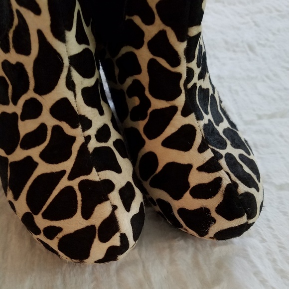 Irregular Choice Collagen Kiss Booties - Picture 7 of 8